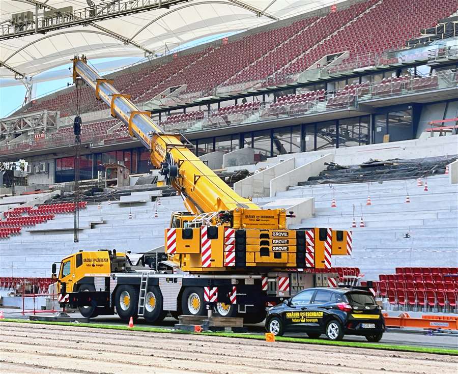 Mehr über den Artikel erfahren MHP Arena Stuttgart