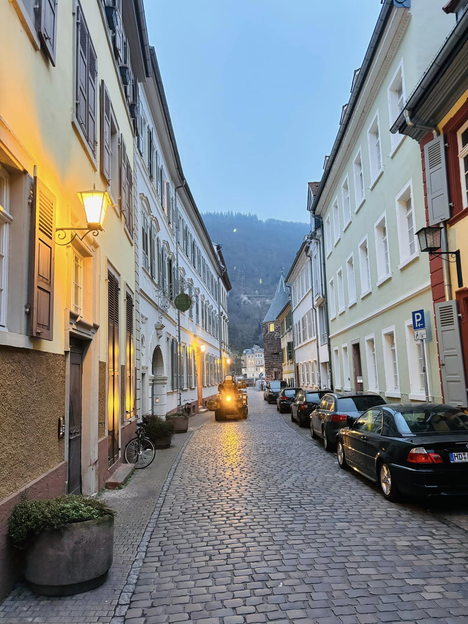 Minikran Obelix in der Heidelberger Altstadt